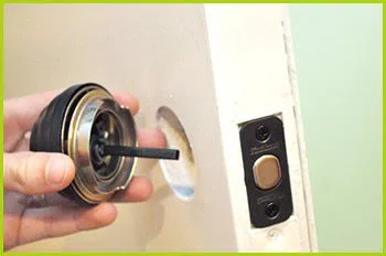 Expert Locksmith Services Abington, MA 781-298-3439 - 12-changing-locks