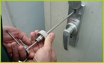 Expert Locksmith Services Abington, MA 781-298-3439 Expert Locksmith Services Abington, MA 781-298-3439 - 15-emergency-locksmiths